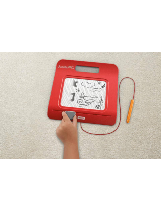 https://truimg.toysrus.com/product/images/fisher-price-doodlepro-trip-red--621D9BA2.pt01.zoom.jpg