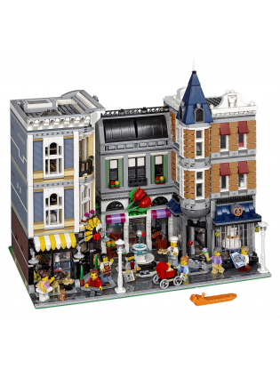 https://truimg.toysrus.com/product/images/lego-creator-expert-assembly-square-(10255)--72F17403.pt01.zoom.jpg