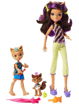 https://truimg.toysrus.com/product/images/monster-high-monster-family-clawdeen-dolls-2-pack--97CFC6F7.zoom.jpg
