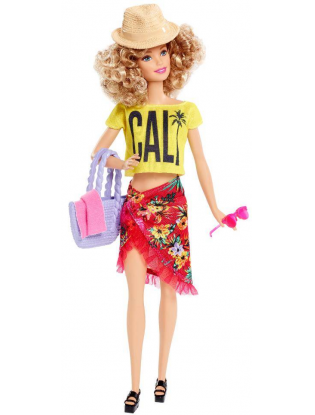 https://truimg.toysrus.com/product/images/barbie-glam-vacation-doll-set--5DC8393F.pt01.zoom.jpg