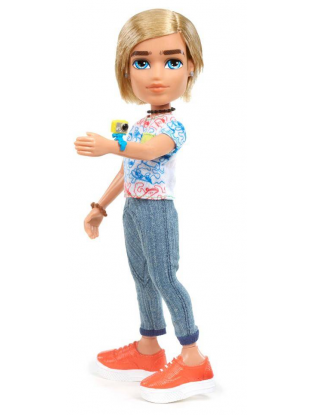 https://truimg.toysrus.com/product/images/bratz(r)-hello-my-name-is-doll-cameron--584D6916.pt01.zoom.jpg