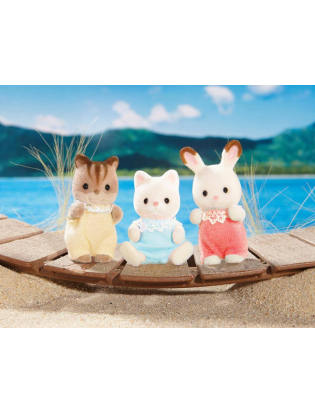 https://truimg.toysrus.com/product/images/calico-critters-baby-friends-triplets--03DCEF6A.zoom.jpg