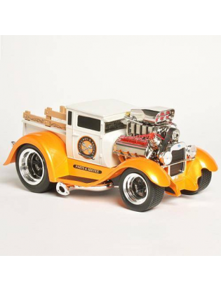 https://truimg.toysrus.com/product/images/muscle-machine-1:18-scale-vehicle-1929-ford-pick-up-(colors/styles-vary)--42DC2C80.zoom.jpg