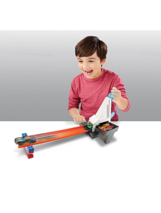 https://truimg.toysrus.com/product/images/hot-wheels-track-builder-rapid-launcher-accelerator-playset--755831EC.pt01.zoom.jpg