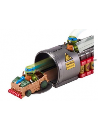 https://truimg.toysrus.com/product/images/teenage-mutant-ninja-turtles-t-sprints-stunt-set-sewer-duel--F5618F30.pt01.zoom.jpg