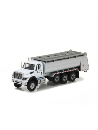 https://truimg.toysrus.com/product/images/1:64-greenlight-collectibles-super-duty-trucks-series-1-2017-international---76B36142.zoom.jpg