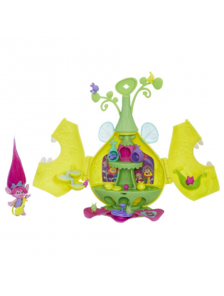 https://truimg.toysrus.com/product/images/dreamworks-trolls-camp-critter-pod-playset--FF61299D.zoom.jpg