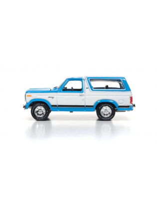 https://truimg.toysrus.com/product/images/racing-champions-mint-diecast-vehicle-blue-white-1980-ford-bronco-medium--4ECF53FE.zoom.jpg