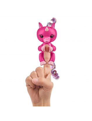 https://truimg.toysrus.com/product/images/wowwee-fingerlings-friendly-interactive-baby-unicorn-toy-skye--2639D185.pt01.zoom.jpg