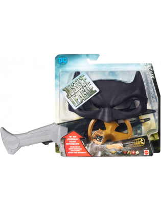 https://truimg.toysrus.com/product/images/dc-comics-justice-league-role-play-action-gear-pack-batman--FDC0C7E7.zoom.jpg