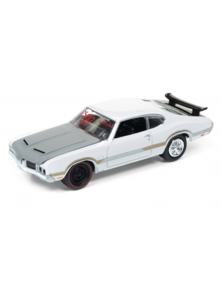 https://truimg.toysrus.com/product/images/johnny-lightning-street-freaks-diecast-car-gloss-white-black-gray-1972-olds--8752893E.zoom.jpg