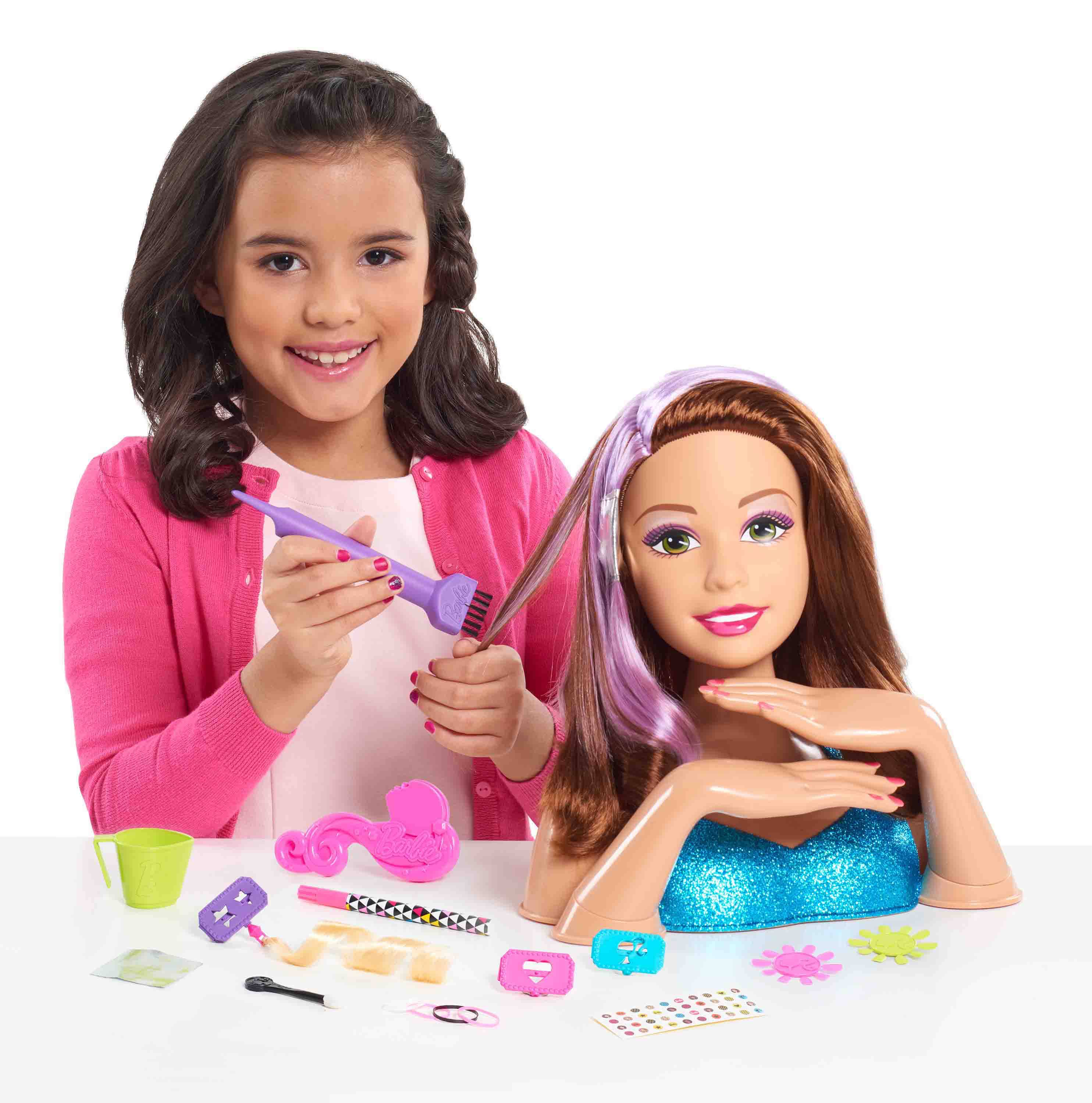 Куклам барби делать прически и макияж