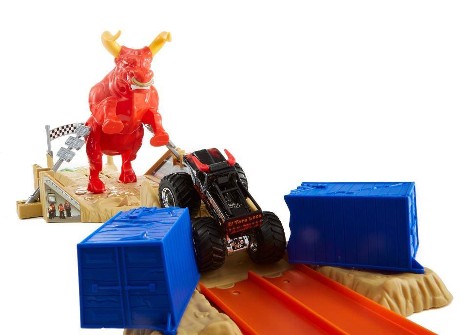 El toro loco store showdown playset