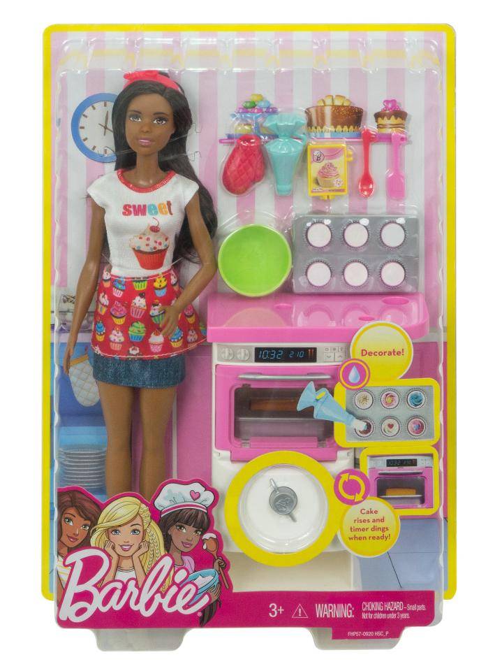 Barbie bakery store chef