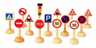 PlanToys Set of Traffic Signs & Lights