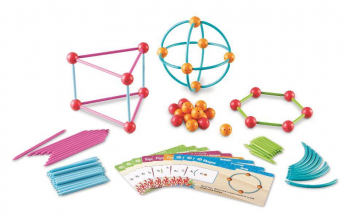 Learning Resources Dive into Shapes! A Sea and Build Geometry Set