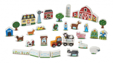 Melissa & Doug Wooden Farm & Tractor Play Set (33 pcs)