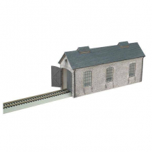 Bachmann Trains Thomas and Friends Engine Shed Resin Building HO Scale Scenery Item