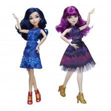 Disney Descendants 2 Isle of the Lost Royal Yacht Fashion Dolls - Mal and Evie