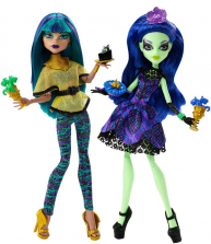 Monster High Scream and Sugar Doll - Nefera de Nile and Amanita Nightshade