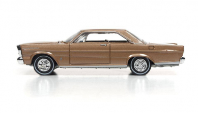 Racing Champions Mint Diecast Vehicle - Prairie Bronze Poly 1965 Ford Galaxie 500