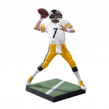 EA Sports Madden NFL 17 Pittsburgh Steelers Ultimate Team Series 2 7 inch Action Figure - Ben Roethlisberger