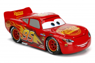 Disney Pixar Cars 3 1:24 Scale Diecast Vehicle - Classic Lightning McQueen