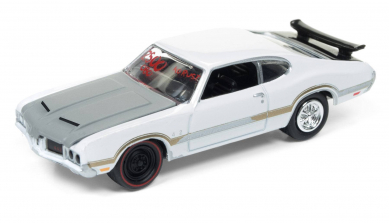 Johnny Lightning Street Freaks Diecast Car - Gloss White Black and Gray 1972 Oldsmobile 442 Projects in Progress